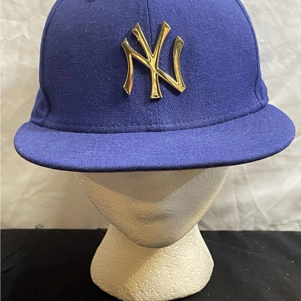 New Era 59Fifty New York Yankees Blue Snapback MLB Metal Gold Team Badge 7 3/8